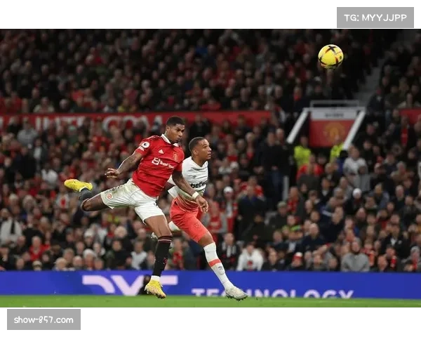 西汉姆联防守转换阶段阵型保持，5-4-1到4-2-3-1的快速切换机制